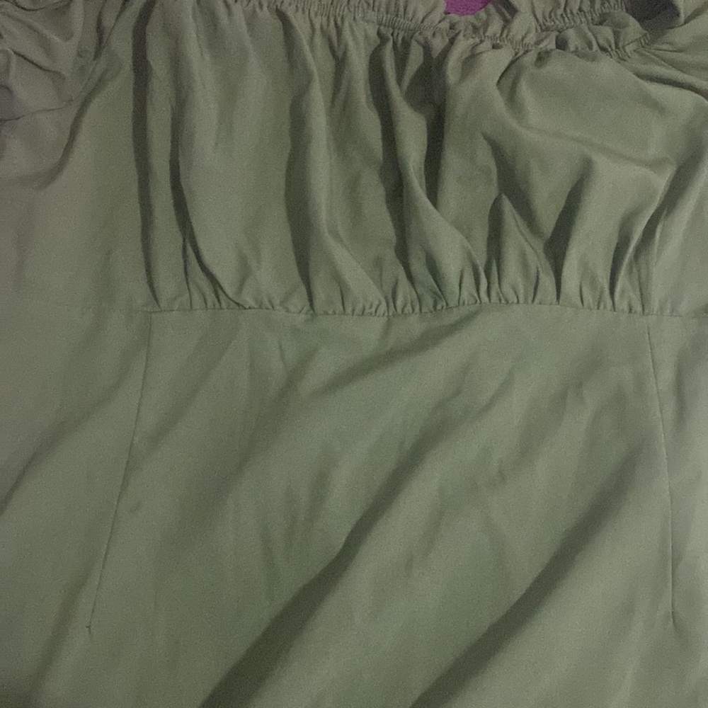 Womens Dress by Pretty littlethings a olive green color size medium - Picture 8 of 9